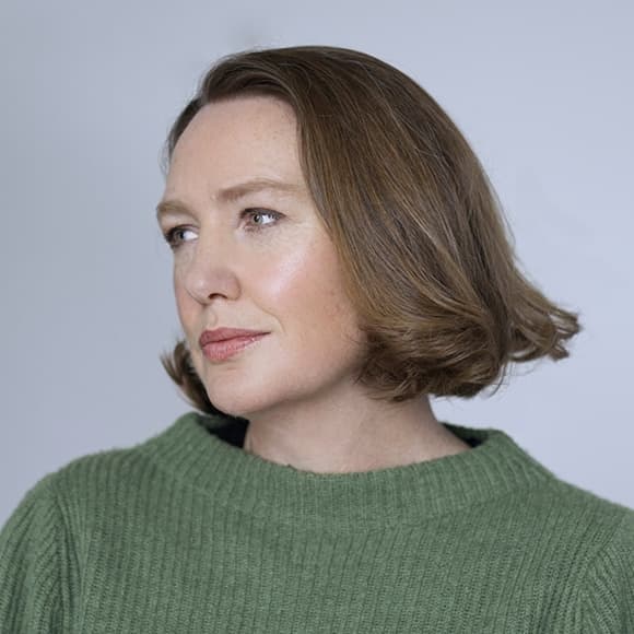 Paula Hawkins