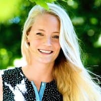 Lucy Foley's profile picture