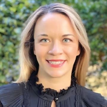 Tessa Bailey's profile picture