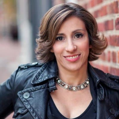 Kami Garcia's profile picture