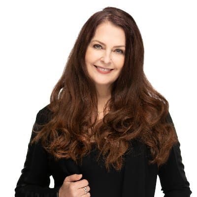 Sarah Pekkanen's profile picture