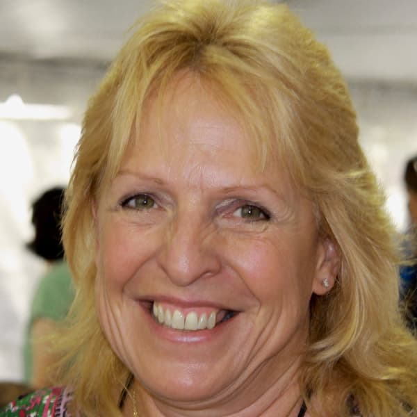 Ellen Hopkins's profile picture