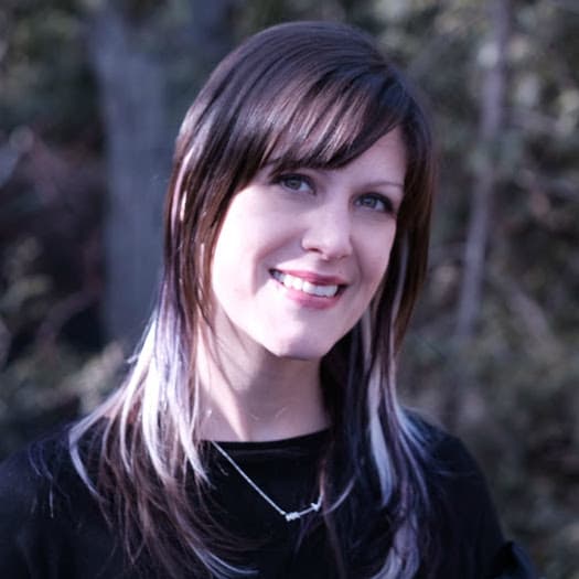 Helena Hunting's profile picture