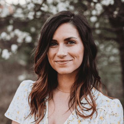 Adrienne Young's profile picture