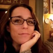 Linsey Hall's profile picture