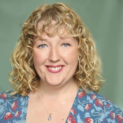 Jennifer Saint's profile picture