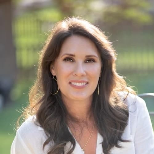 Ariel Lawhon's profile picture