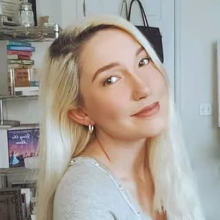 Alexandria Bellefleur's profile picture
